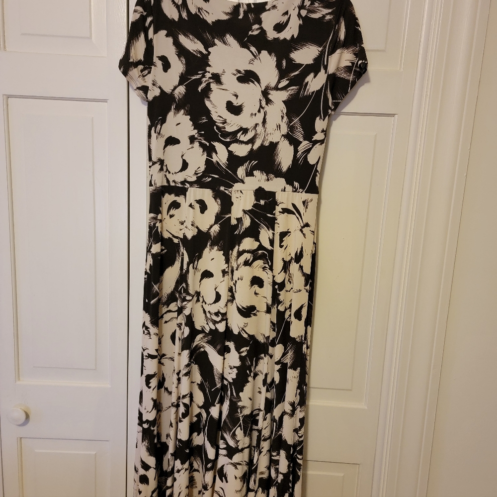 Chelsea Suite Brown & Cream Floral V-Neck Maxi with Waist Buckle Size 8 EUC - Picture 5 of 6